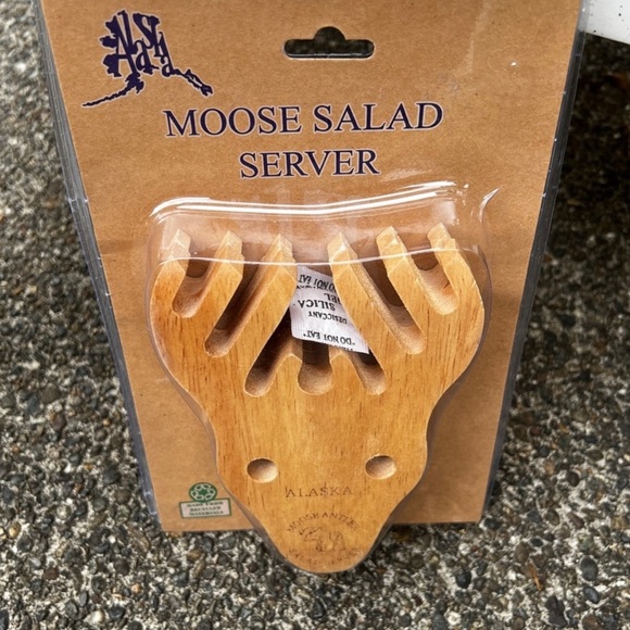 NWT Moose Solid Wood Salad Pasta Servers Ulu Company Sustainable Alaska - Picture 1 of 8